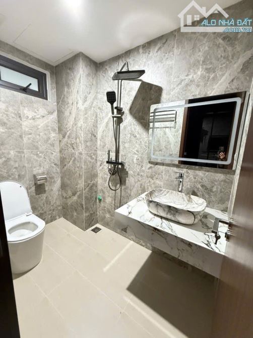 BÁN NHÀ TRẦN KHÁT CHÂN 40m2/ 6 TẦNG - THANG MÁY - GẦN Ô TÔ - HƠN 9 TỶ CÓ BỚT - 4