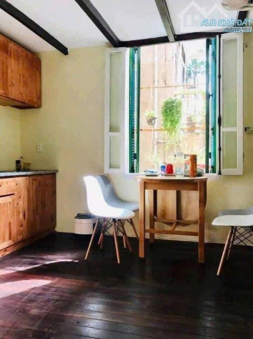 HOT HOT HOT – BIỆT THỰ PHỐ ĐẶNG TẤT – LÔ GÓC 3 THOÁNG – VINTAGE ĐẲNG CẤP - 4