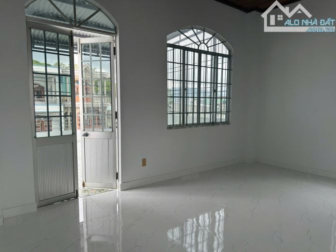 Cần bán nhà 2 tầng mặt tiêng đường Tôn Đức Thắng giá 6,7 tỷ - 4