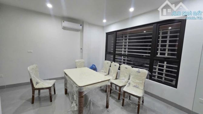 Bán nhà Dương Quảng Hàm, Hơn 9 tỷ, 40m, 6 tầng thang máy, ngõ nông - 4