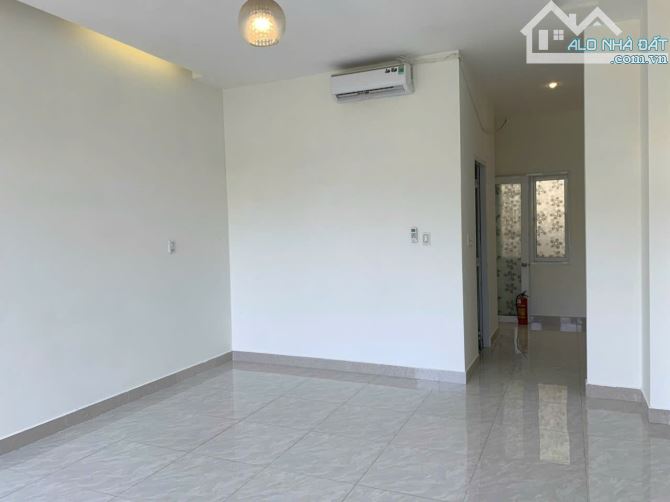 Bán nhà mặt tiền đường 15m - Khu SHB Đà Nẵng - 4