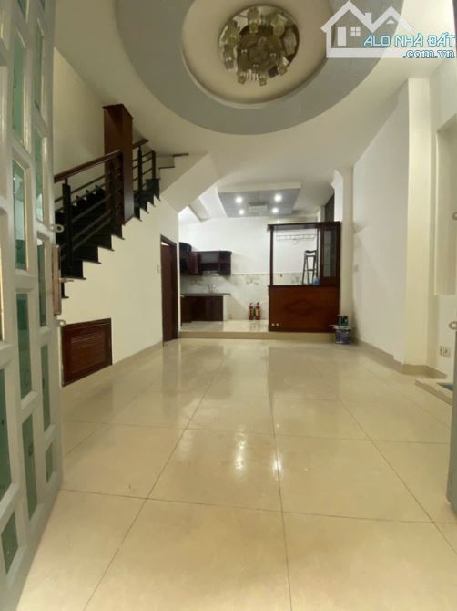Vị trí đẹp , lô góc ,khu vực VIP quận 3 Trần Quốc Thảo - 4