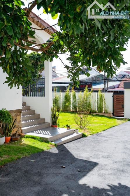Bán Đất + Biệt thự sân vườn 742m2, 60 tỷ cách Hồ Xuân Hương 500m, Mặt đường Yesin - 4
