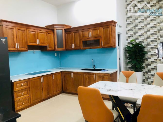 Nhà 4 tầng Full nội thất , gần chợ Gà, gần ngã ba đông quang, đường xe hơi 8m thông - 4