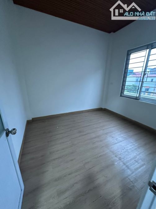 Vip nhất Yên Nghĩa: nhỉnh 5tỷ, 4tầng ô tô vào, 10m ô tô tránh, k có căn thứ 2 - 4