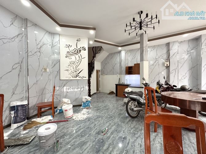 Bán nhà mặt tiền bình thạnh- 54m2 - 4 tầng - 6,5 tỷ - 4