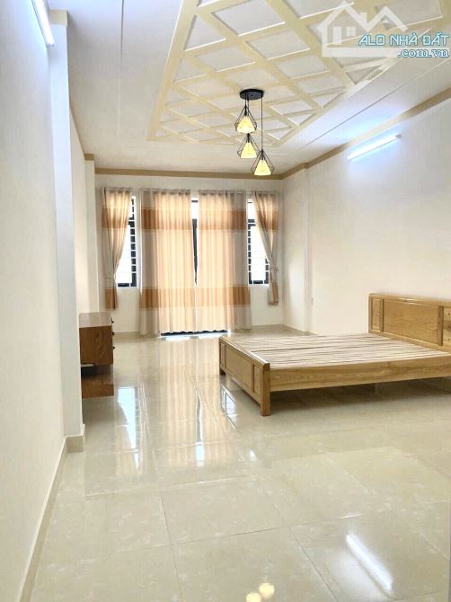 Bán gấp nhà 3 tầng gần tt y tế dĩ an giá đầu tư - 4