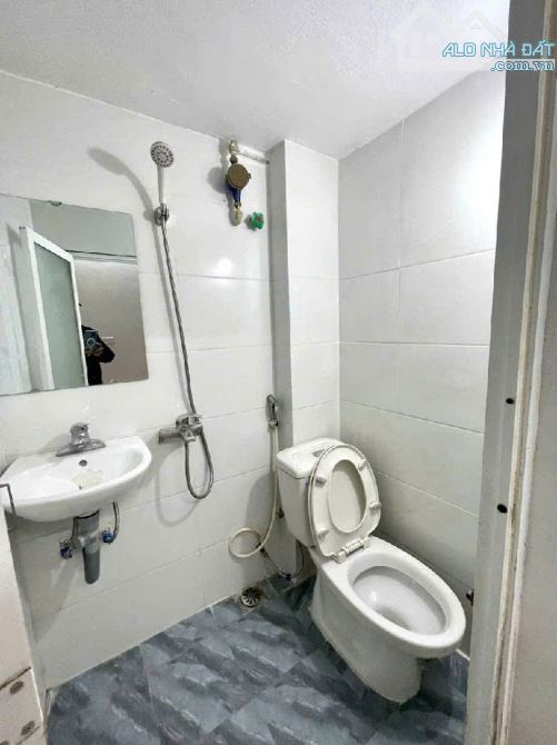 DUY NHẤT! Nhà phố Nguyễn Khoái 60m², 10 PHÒNG KHÉP KÍN – Dòng tiền 40tr/tháng, giá 8.5 - 4