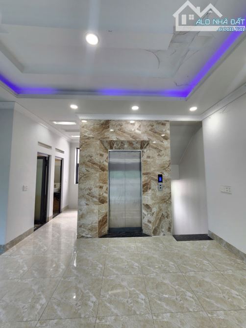 22Tỷ TL🔥Bán Tòa nhà GO Dĩ An _Gần 800m2 Sàn_1Tầng Hầm và 5 Tầng Nổi, p.Đông Hòa, Tp.Dĩ An - 4