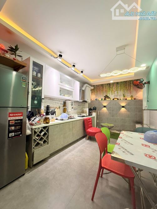 BÁN NHÀ HẺM OTO PHAN ĐĂNG LƯU,  NHÀ 4 TẦNG , 40M2, 4 PHÒNG NGỦ - 4
