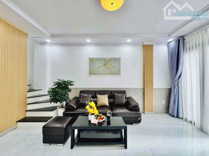 CHỈ!!! 8tỷ4 Văn Tiến Dũng 43m ô tô 7 chỗ đỗ cửa-5M ô tô tránh-Full đồ -2 thoáng - 4
