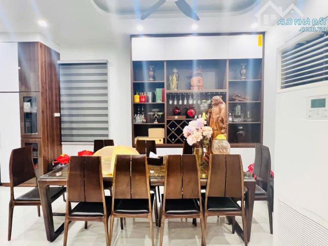 SIÊU PHẨM CẦU GIẤY 103M*6T*MT 8M, LÔ GÓC, OTO, THANG MÁY, KINH DOANH, DT 50TR/THÁNG - 20 T - 4