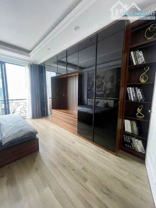 Yên Hòa - 35m2 - 5 tầng - Gần phố - Nội thất tiền tỷ - Nhà mới - 4