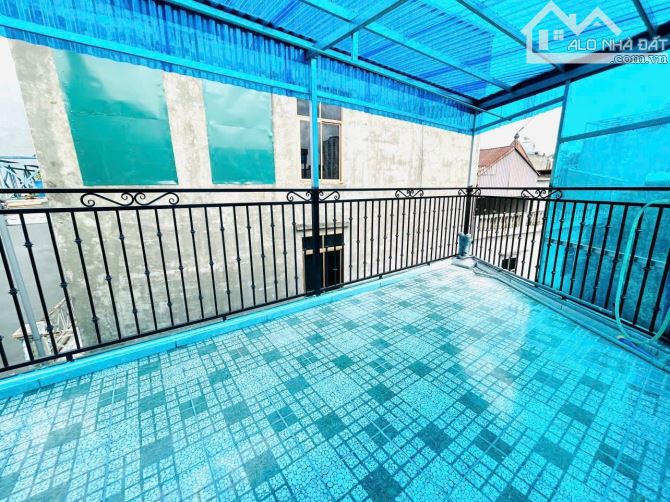 NGUYỄN KHOÁI , 44M² X 4T DÂN XÂY MỚI TINH , VỪA Ở VỪA CHO THUÊ , RẤT GẦN Ô TÔ , 6,08 TỶ - 4