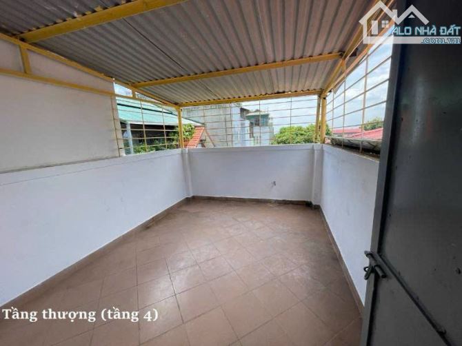 Cho thuê nhà ở Nguyễn Khoái, Bạch Đằng, HBT. DT 40m x 4 tầng, giá 11tr - 4