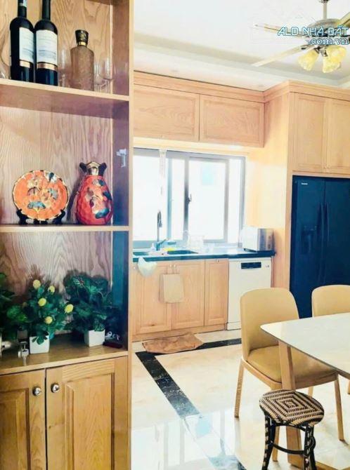 BÁN NHÀ NGỌC THỤY LONG BIÊN, GARA Ô TÔ CAMRY, TẶNG NỘI THẤT CAO CẤP, 25M RA PHỐ, GIÁ TỐT - 4
