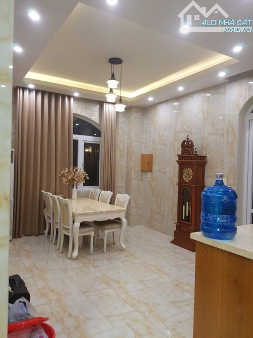 BIỆT THỰ SÂN VƯỜN 1000M2 SANG TRỌNG RỘNG RÃI BẬC NHẤT HÓC MÔN - 5