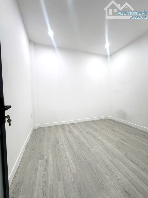 BÁN NHÀ RIÊNG TRIỆT + LỬNG - 60M2 - 3PN - LÊ VĂN KHƯƠNG - CHỈ 3,45 ĐỒNG - 5