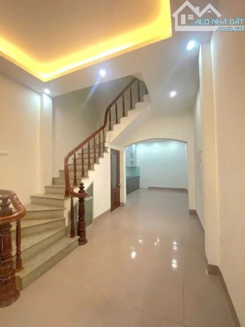 SIÊU PHẨM TRẦN ĐĂNG NINH , HÀ ĐÔNG - 5 TẦNG - 38m² - MẶT TIỀN 3,8m - GIÁ 14,15 TỶ - 5