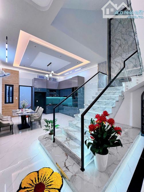 🍒🍒🍒Bán nhà mới xây thiết kế hiện đại 1 trệt, 2 lầu, khu văn hoá Tây Đô - 5