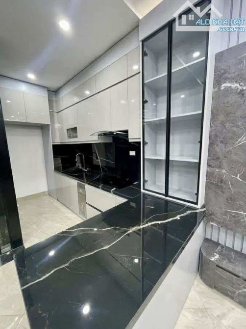 Nhà đẹp 6 Tầng thang máy Bồ Đề, Long Biên - 5