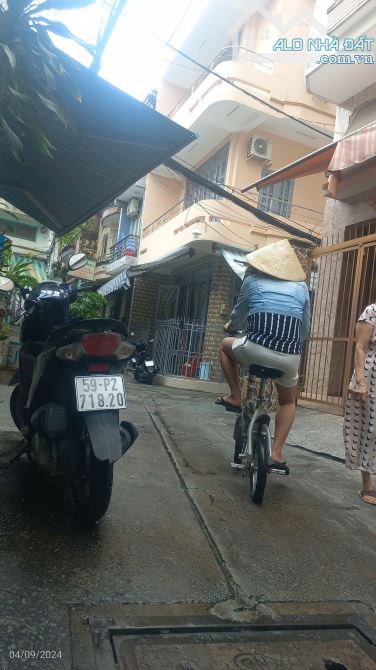 Bán Nhà 3 Tầng Âu Cơ, P9, Tân Bình. Gần Chợ  4.2 tỷ TL - 5
