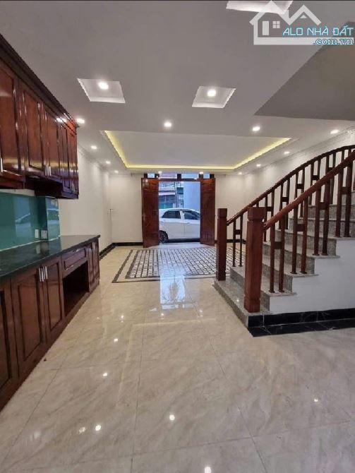 🔥NHỈNH 8 T.Ỷ CÓ NGAY NHÀ THẠCH BÀN – 6 TẦNG 43M² – FULL NỘI THẤT XỊN – 2 THOÁNG – HIẾ - 5