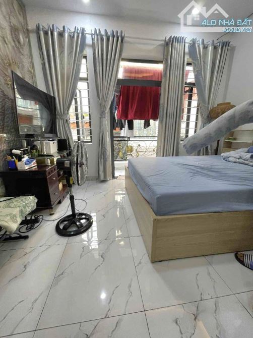 Bán nhà 2 tầng 32m² (4x8), Tỉnh Lộ 10, gần Chiến Lược, Tân Hòa Đông, chỉ hơn 3 tỷ - 5