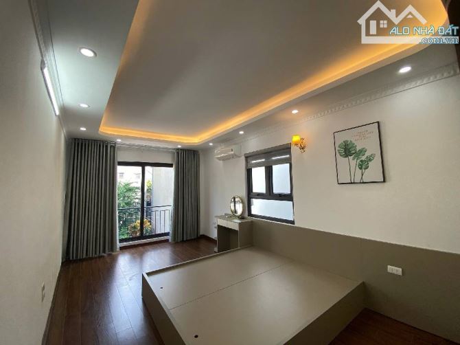 Nhà Bát Khối-Long Biên, 40m, 5tầng, 6Tỷ86, Lô góc, tặng full nội thất, khu vực hiếm có. - 5