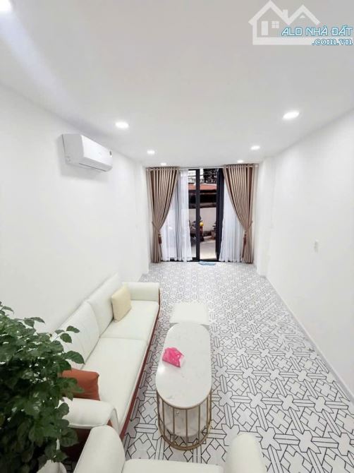 💥HIẾM - XE HƠI TỚI NHÀ - ĐẶNG VĂN NGỮ - PHÚ NHUẬN - GIÁ :7,3 TỈ - 3 TẦNG ĐÚC - 3 PN - 4WC - 5