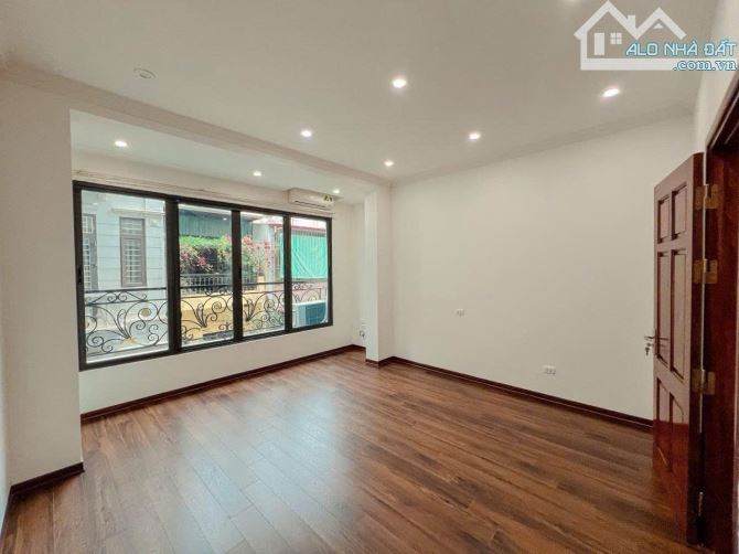 BÁN PHÂN LÔ HOÀNG VĂN THÁI 55M 5T 20 TỶ KINH DOANH Ô TÔ TRÁNH - 5