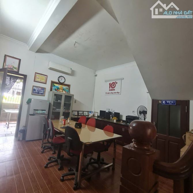 👨‍👩‍👦 Gia Chủ chuyển hướng kinh doanh nên cần bán nhà 5 tầng . Ngay Ngã Tư Đông Côi - T - 5