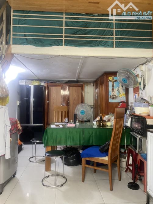 MẶT TIỀN ĐƯỜNG NGUYỄN VĂN LINH F TÂN THUẬN TÂY Q7 ĐƯỜNG 40M NHÀ 4 TẦNG 22.PHÒNG DT 5,2X33 - 5