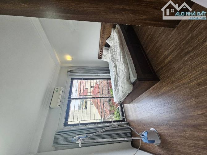 Bán nhà phố Giáp Nhị ngõ thông, 10m ra oto tránh. DT 40mx5T, MT 3.8m - 5