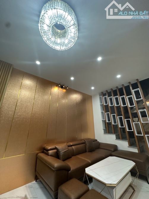 🔥 PHÂN LÔ TRẦN PHÚ – 50M² – 5 TẦNG – THANG MÁY – KINH DOANH HÁI RA TIỀN – 17 TỶ.  V - 5