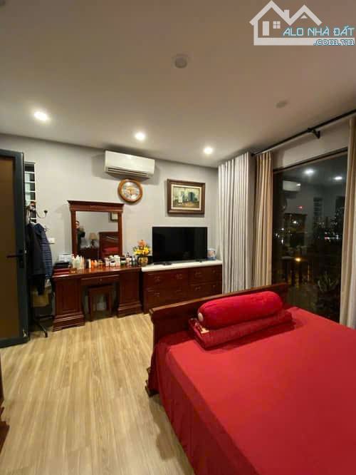 16 tỷ, 48,8m2, 6 tầng, MT 4,6 hồ Ba Mẫu mặt phố KD sầm uất , thang máy, view công viên - 5