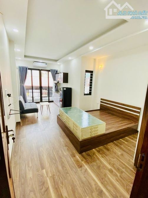 BÁN NHÀ NGÕ THÔNG - Ô TÔ TRÁNH VÀI M - GẦN QUẬN ỦY HOÀNG MAI DT 55M x 5T. GIÁ BÁN 12.45 TỶ - 5