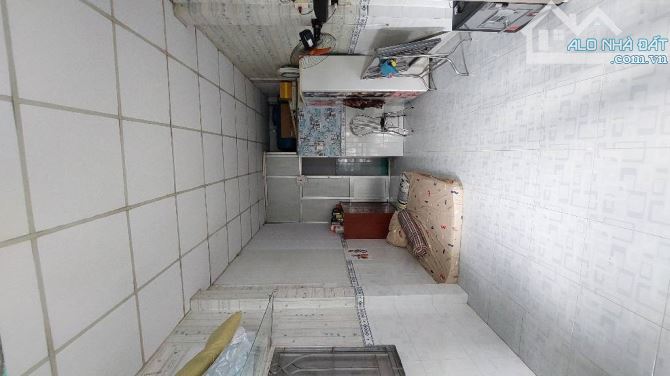 Nhà Hẻm Bà Hom Quận 6. Diện tích 3.5mX8m. Chỉ 3.9 tỷ - 5