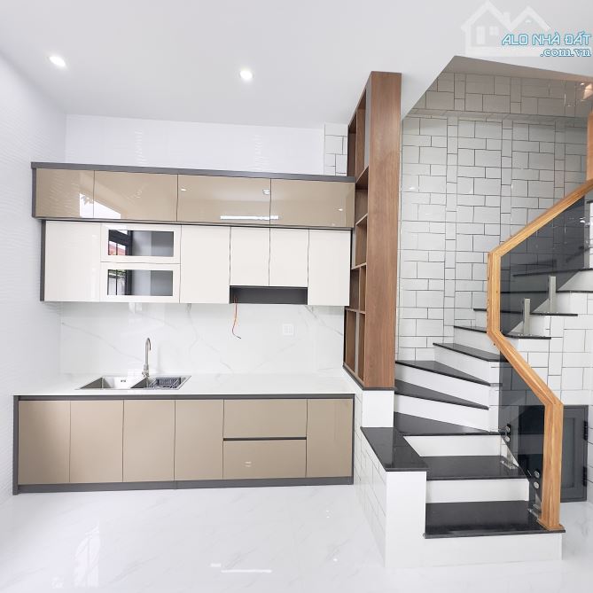NHÀ TRỆT LẦU GẦN SÂN BAY QUỐC TẾ CẦN THƠ, CẢNG HOÀNG DIỆU, NỘI THẤT CAO CẤP SANG TRỌNG - 5
