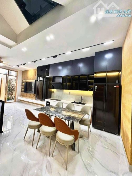 🔥 BÁN NHÀ 3 TẦNG MẶT TIỀN HÒA MINH – GẦN BIỂN NGUYỄN TẤT THÀNH – GIÁ CHỈ 7.XX TỶ 💰 - 5