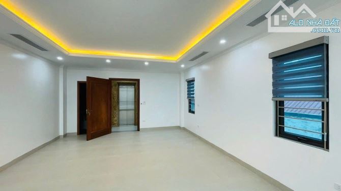 SIÊU HIẾM! TÂY HỒ 35M*6T*MT 4.5, THANG MÁY, NGÕ THÔNG, KINH DOANH, FULL NT, Ở NGAY - 10 TỶ - 5
