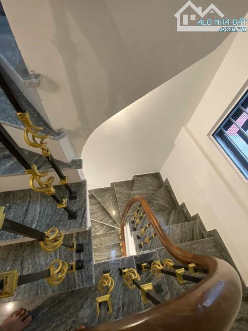 Bán nhà Hoàng Văn Thai – 45.5m² – Ngõ ô tô tránh – Full nội thất – ở ngay - Giá 14.2 tỉ! - 5