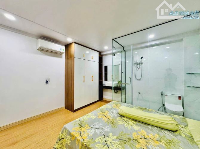 CHỈ!!! 8tỷ4 Văn Tiến Dũng 43m ô tô 7 chỗ đỗ cửa-5M ô tô tránh-Full đồ -2 thoáng - 5