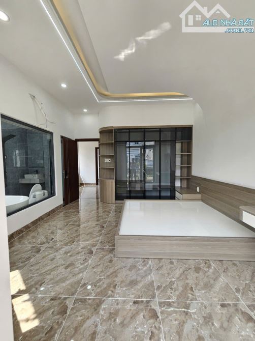 Bán nhà 2 mặt tiền, KDC gần Aeon Mall, p.Thuận Giao Tp.Thuận An chỉ 7,9 tỷ TL M6077 - 5