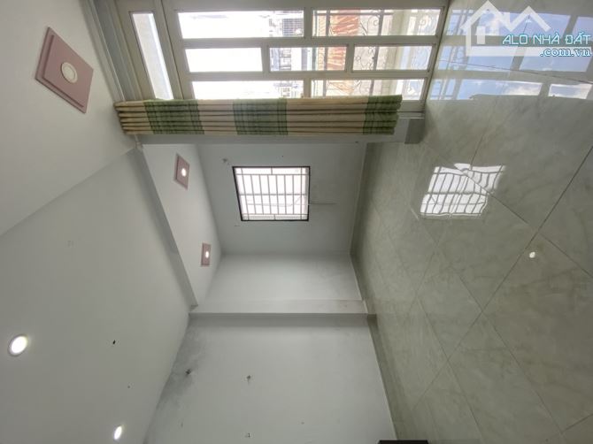 NHÀ 3 TẦNG CHIẾN LƯỢC, 2 MẶT HXH THÔNG, CHIẾN LƯỢC - GIÁP TÊN LỬA, 72M2, GIÁ 6 TỶ XÍU - 5