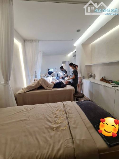 NHÀ 3 LẦU KINH DOANH TÔ HIẾN THÀNH  QUẬN 10, 89M2, HXH, DÒNG T.IỀN 28 T.R CHỈ 13.X - 4