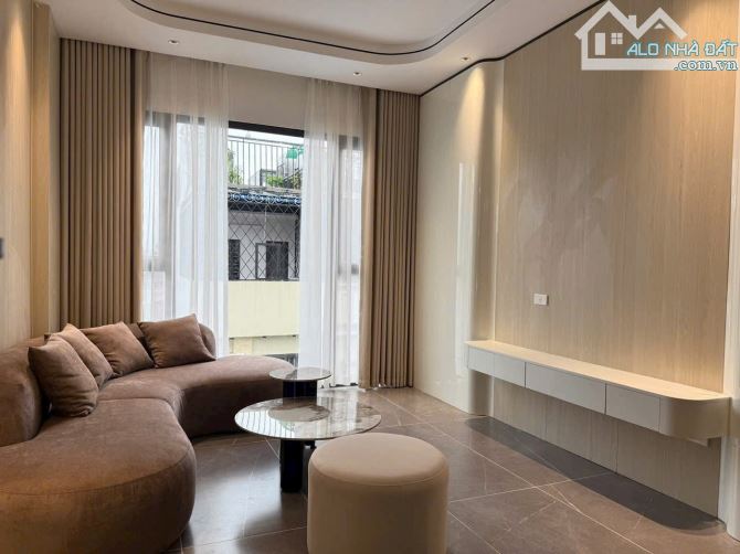 Phú Diễn – 6 tầng thang máy, ô tô chạy vòng quanh –Đẹp long lanh, kinh doanh siêu hời - 6