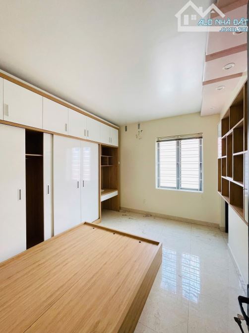 Bán Nhà Lạch Tray , Đằng Giang , Ngô Quyền . 6,6 tỷ , 4 tầng , 68 m. - 6