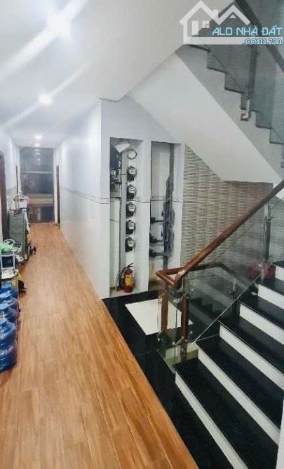 CHDV MẶT TIỀN ĐƯỜNG LÊ CÔNG PHÉP - 8X20 - DÒNG TIỀN KHAI THÁC 100 TRIỆU MỖI THÁNG - 6