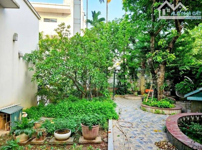 Bán nhà biệt thự KĐT Văn Khê lô góc vỉa hè rộng ô tô tránh dừng đỗ dt460m2 giá 69.9 tỷ - 6